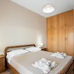 Apartment Patelakis Near The