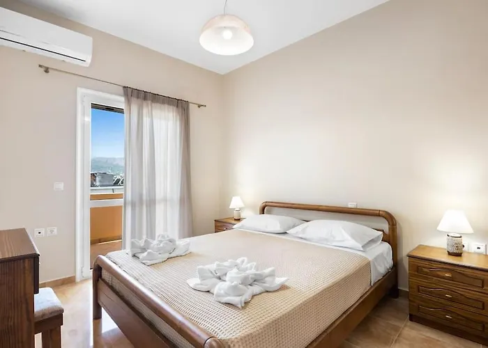 Patelakis Near The 公寓 *