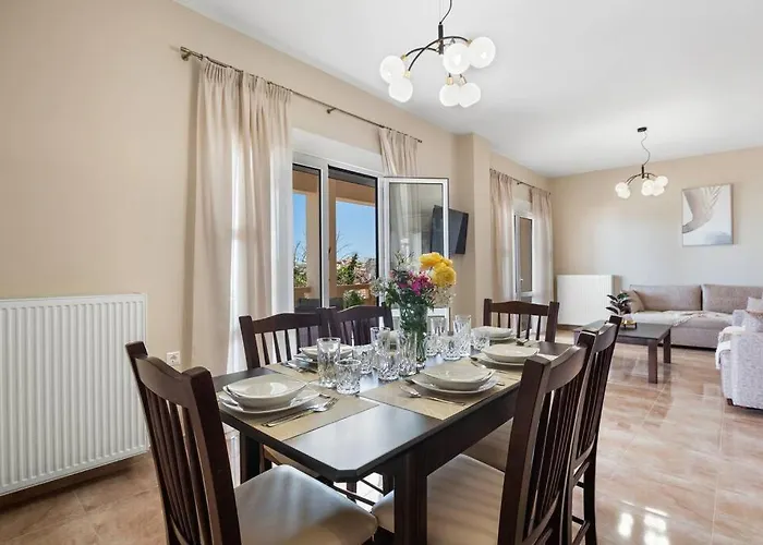 公寓 Patelakis Near The